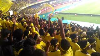 വേൽമുരുകാ ft മഞ്ഞപ്പട Kerala Blasters Fans Going Crazy kaloor Jawaharlal Nehru stadium Kochi [upl. by Teirtza87]