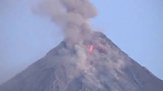 Mayon Volcano Erupts Jan 23 2018 Close Up Video [upl. by Hamlin]