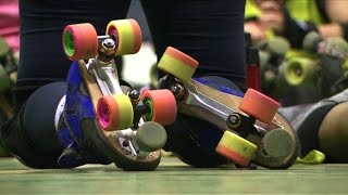 Le roller derby pour les femmes qui n’ont pas froid aux yeux [upl. by Emanuela]