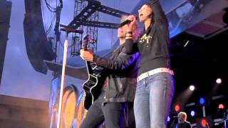 Bon Jovi feat Christina Stürmer  Who says you cant go home Live in Stockholm [upl. by Etnoek528]