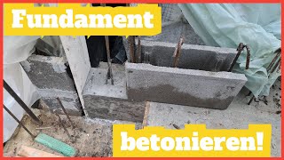 DIY  Kleines Fundament für Betonschalsteinmauer betonieren [upl. by Sawtelle965]