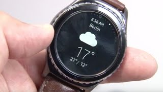 IFA 2015  découvrez létonnante montre Gear S2 de Samsung [upl. by Nylekcaj]