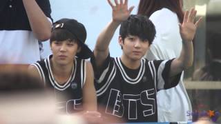 130706 BTS Fansign  Jimin and Jungkook [upl. by Aredna260]