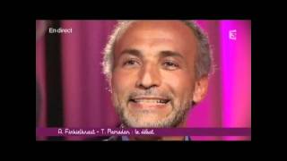 Tariq Ramadan discrédite Alain Finkielkraut en 2 minutes [upl. by Glenna]