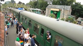 Livecam4k  Corfe Castle Station  Swanage Railway  United Kingdom 🇬🇧 4k [upl. by Tegirb]