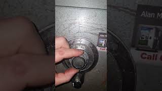 Dialling open a Chubb Wall safe on 10 20 30 [upl. by Eresed]