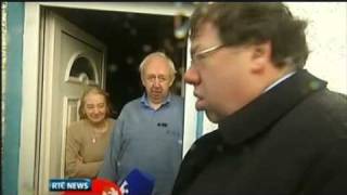 Brian Cowen visits Athlone  Parnell Sq Floods Nov 25 2009 [upl. by Oiluj]