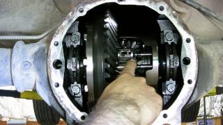 GM locking differential  how it works [upl. by Veats]