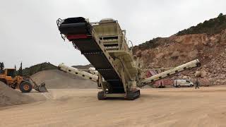 Metso Lokotrack ST620 Mobile screen [upl. by Euqina106]