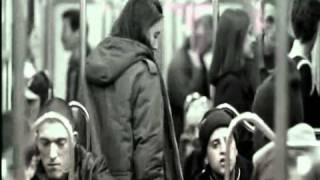 LA haine dans le métro wmv [upl. by Norrahc]