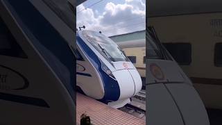 train railway travel indianrailways amazingfacts fact travelvlog vandesadharan trains💓💓💓💔😱😱 [upl. by Schmeltzer]