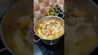 Chicken stew 😋 fatafat se banaya ghar par healthy stew trending chicken youtubeshorts shorts [upl. by Filberto671]