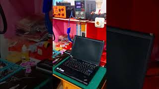 LAPTOP LENOVO THINKPAD T400 I UPGRADE HDD to SSD [upl. by Wisnicki]