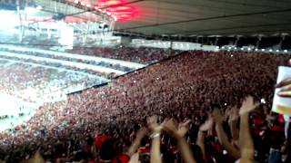 Torcida do Flamengo incendeia o Maracanã contra o Emelec  Libertadores 2018 [upl. by Borg]