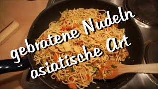 gebratene Nudeln asiatische Art  franzis Stories [upl. by Hteboj292]