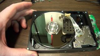 Clicking hard drive disassembly How to and what to expect 500GIG Western Digital USB storage [upl. by Palmer]