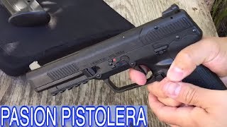 PISTOLA FN 57 vs CHALECOS ANTIBALAS en Español [upl. by Rehctaht]