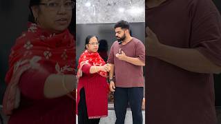 Gaurav k haath say mummy nai apple kyu chin liya shorts youtubeshorts gauravaroravlogs [upl. by Phares]