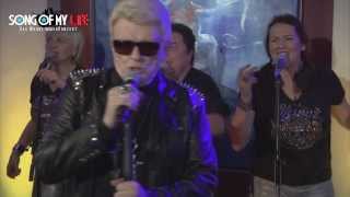 Heino quotSchwarzbraun ist die Haselnussquot • Wohnzimmerkonzert quotSong of my Lifequot [upl. by Ahterod]