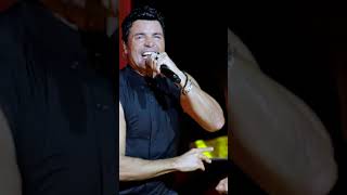 Chayanne admite tener dos pies izquierdos para bailar [upl. by Noel]