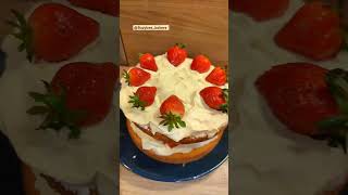 the classic victoria sponge cake buzybee bakers victoriasponge cake [upl. by Drus752]