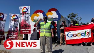 ProPalestinian protesters denounce Google outside of annual conference [upl. by Anhcar]