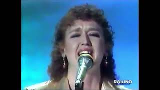 Fiorella Mannoia – Caffè nero bollente Sanremo ‘81  1a Serata  live stereo [upl. by Alika873]