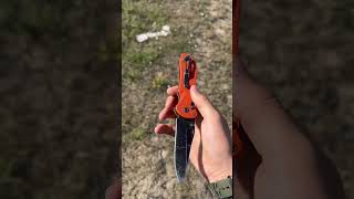 Benchmade triage 915 nature viralvideo edcknife blade shortsfeed knifetricks Gridroadgarage [upl. by Iclek]