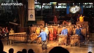 Symphony no40 Mozart cover by Saung Angklung Udjo Bandung [upl. by Teragramyram271]