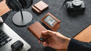 VC402 New Patented Card Holder with Banknote Compartment amp Magnetic Closure [upl. by Afton]