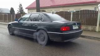 Can i slide it  BMW E38 730D on roundabout [upl. by Yelahs]