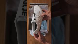 Unboxing the allnew Bont Vaypor SL bontcycling cycling [upl. by Onahpets]