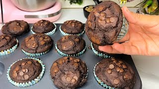 MUFFIN al cioccolato morbidi e soffici Super golosi e spariscono in un attimo Solo con un uovo [upl. by Shaper]