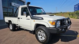 2017 Toyota Land Cruiser Pick Up LC 79 45 V8 Diesel SC [upl. by Faria]