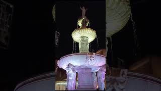 Fuente de los Gigantones en Plaza Bibrambla granada [upl. by Elmer4]