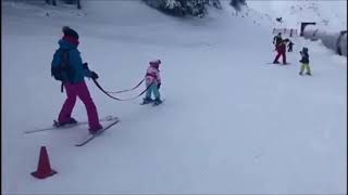 Skiën op de oefenweide van Ellmau [upl. by Ylrae]