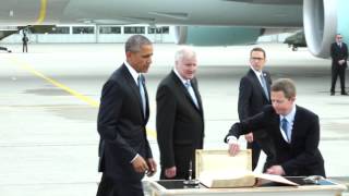 G7Gipfel Empfang Obamas am Flughafen München [upl. by Egwan]