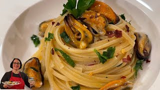 Spaghetti and Mussels in White Sauce A Delicious and Elegant Seafood Pasta [upl. by Elleraj381]