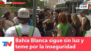 Bahía Blanca Largas filas para cargar los celulares y comerciantes que durmieron en sus locales [upl. by Edmondo]