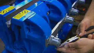 Adjusting the Jaws of the Clipper® Electric Hydraulic Lacer [upl. by Eckardt463]