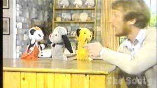 The Sooty Show 1983 Body Building [upl. by Dougie]