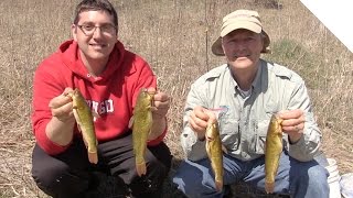 Boatless Angler  Shore Fishing for Bullhead with Worms Easy Catfish Rig [upl. by Rachele608]