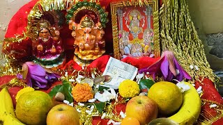 ओम जय लक्ष्मी माता 🪔🙏diwalispesal lachhmiaarti lakchhmimatapuja diwalipujasong chhathpuja [upl. by Allegna]