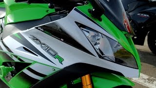 15 Kawasaki ZX10R Vs 14 CBR 1000RR [upl. by Annayk437]