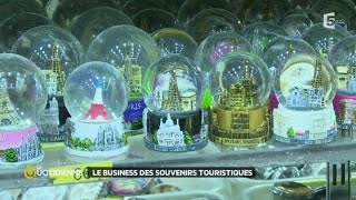 Le business des souvenirs touristiques [upl. by Marley]