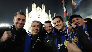 La festa degli interisti in piazza Duomoil pullman dei Campioni dItalia e il saluto dei giocatori [upl. by Fonzie601]