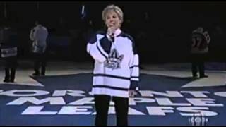 The Maple Leaf Forever  Anne Murray Last Game at Maple Leaf Gardens [upl. by Sutton]