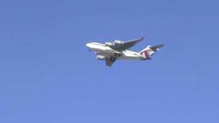 C17 LANDING AT LONG BEACH quotQATARquot [upl. by Nared]