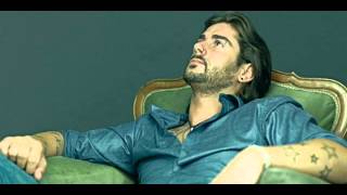 Melendi  Una Historia de Tantas Lyric Video [upl. by Hollerman]