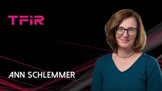 Advice for founders on the open source vs proprietary dilemma  Ann Schlemmer Percona [upl. by Yllus]